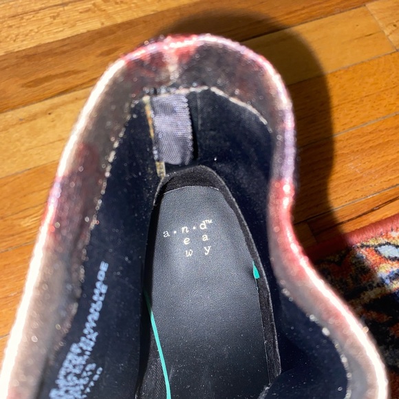 Velvet Feather Print Heel Booties - Picture 9 of 15